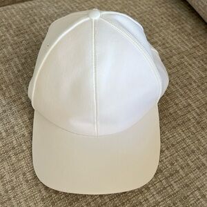 Lululemon Baller Hat - white